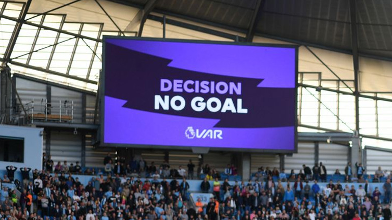 Αγγλία: «Το VAR είναι ακόμα σε βρεφική ηλικία»