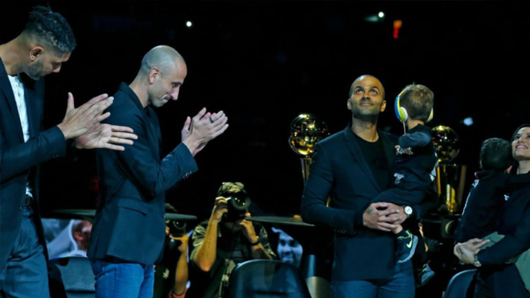 Οι Σπερς τίμησαν τον Τόνι Πάρκερ