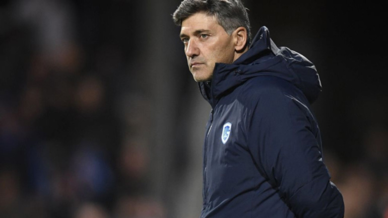 Ψάχνει προπονητή η Γκενκ