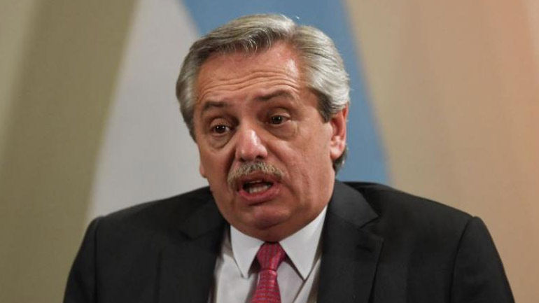 Πολιτική κρίση στη Βολιβία: Ο πρόεδρος της Αργεντινής επέκρινε τη στάση των ΗΠΑ και του Οργανισμού Αμερικανικών Κρατών