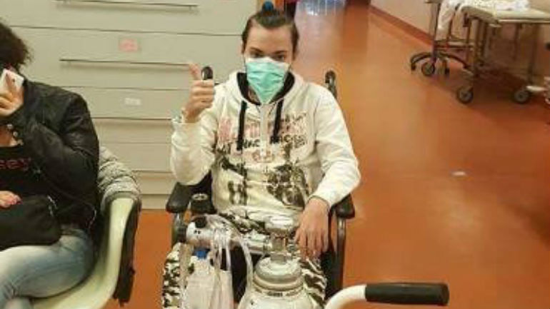 Διπλή μεταμόσχευση πνεύμονα για 17χρονο λόγω της επιδημίας που ξέσπασε στις ΗΠΑ