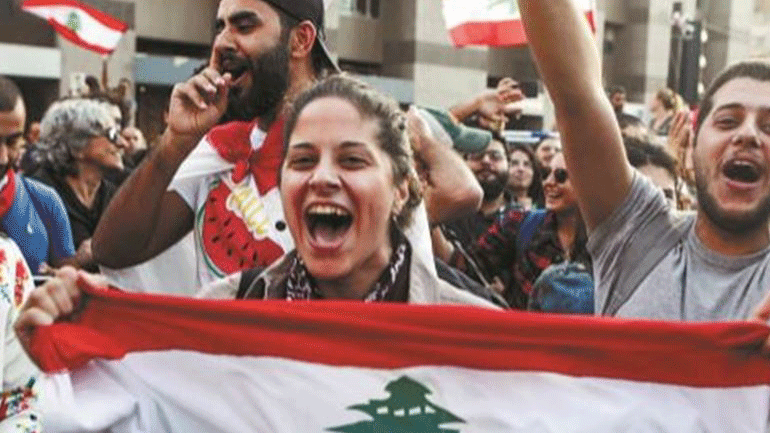 Λίβανος: Συνεχίζονται οι κινητοποιήσεις, με την οργή των διαδηλωτών να στρέφεται κατά του προέδρου Μισέλ Αούν