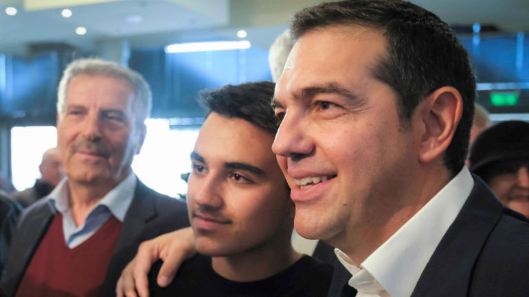 Τσίπρας: Η κυβέρνηση διαψεύδει τις προσδοκίες της μεσαίας τάξης