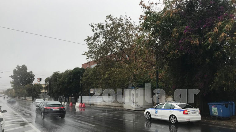 Φάρσα το τηλεφώνημα στο zougla.gr για βόμβα στη Διεύθυνση Αλλοδαπών στον Ταύρο