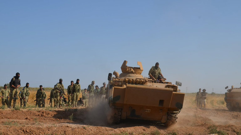 SDF: Η Τουρκία εξαπέλυσε επίθεση στην Ταλ Ταμρ κατά τη διάρκεια της συνάντησης Ερντογάν-Τραμπ