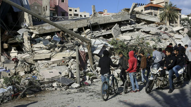 Σκοτώθηκε οκταμελής οικογένεια από τις ισραηλινές επιδρομές στη Γάζα Σκοτώθηκε οκταμελής οικογένεια από τις ισραηλινές επιδρομές στη Γάζα