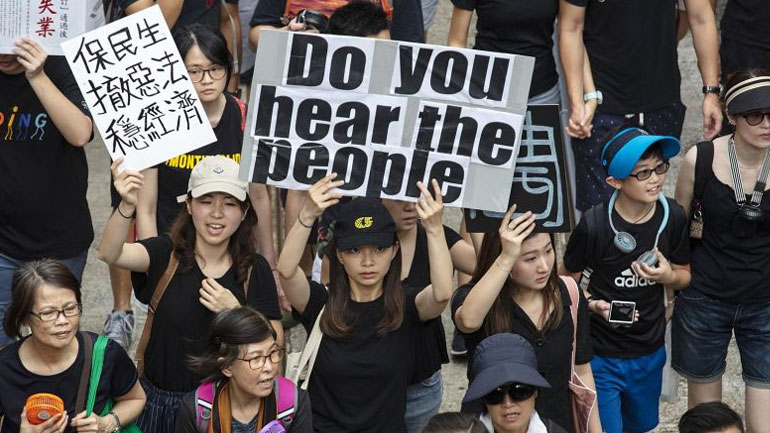 Αφαιρέθηκε από το Twitter η είδηση περί απαγόρευσης κυκλοφορίας στο Χονγκ Κονγκ