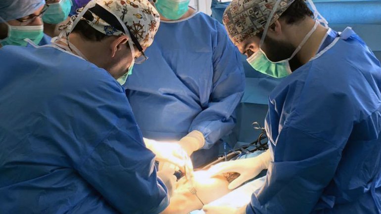 Μetropolitan General: Αρθροπλαστική γόνατος με το βραβευμένο ψηφιακό σύστημα KneeAlign2