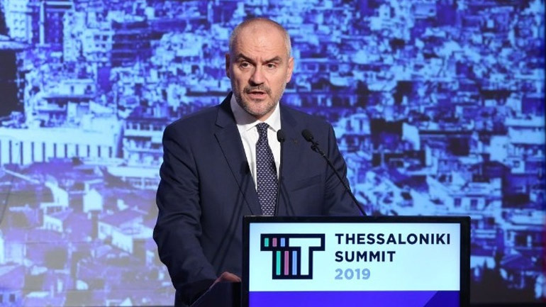 Σαββάκης: Αδήριτη ανάγκη η διακρατική και διαπεριφερειακή συνεργασία