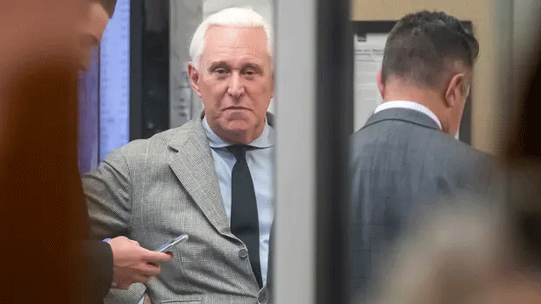 Ένοχος για επτά κατηγορίες ο πρώην σύμβουλος του Τραμπ, Ρότζερ Στόουν