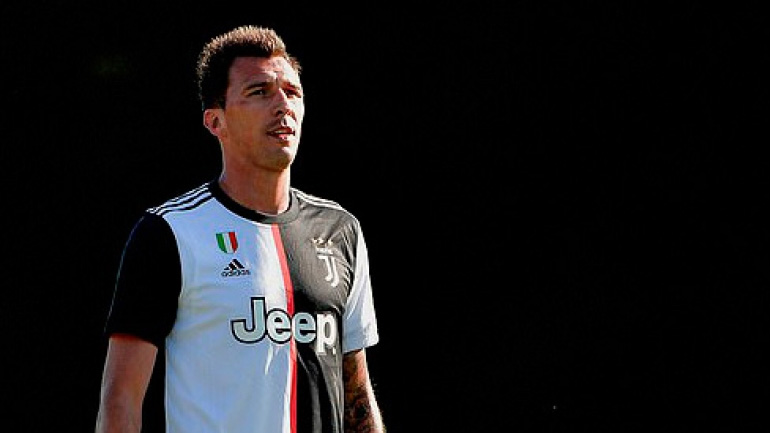 Ξεκινάει προπονήσεις με τη Γιουνάιτεντ ο Μάντζουκιτς