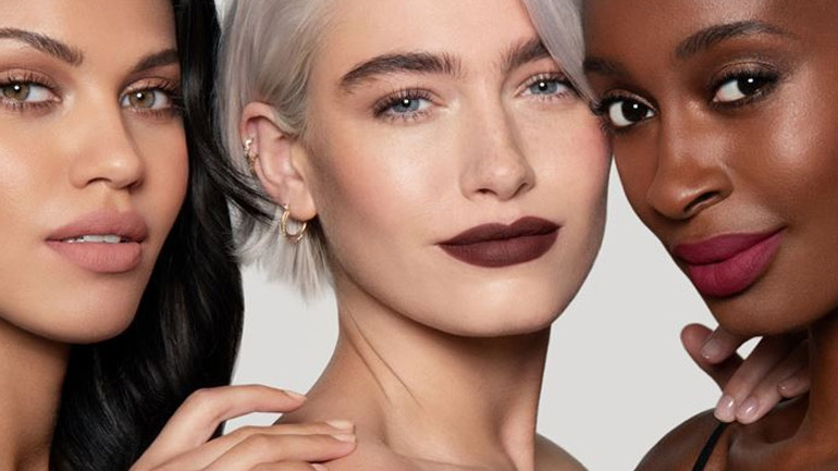 Πώς να δημιουργήσετε την τέλεια βάση στο πρόσωπό σας