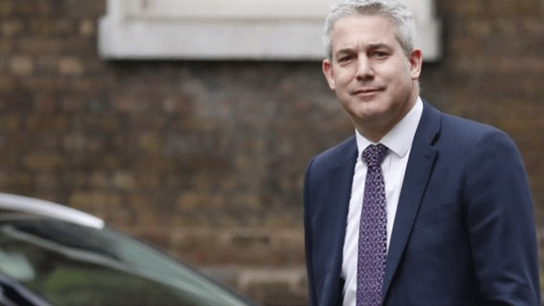 Μπάρκλεϊ: Οι ελίτ της Ε.Ε. θέλουν κυβέρνηση Κόρμπιν στη Βρετανία