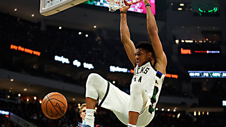 ΝΒΑ: 12ο νταμπλ νταμπλ από τον Γιάννη Αντετοκούνμπο στη νίκη των Μπακς επί των Πέισερς ΝΒΑ: 12ο νταμπλ νταμπλ από τον Γιάννη Αντετοκούνμπο στη νίκη των Μπακς επί των Πέισερς