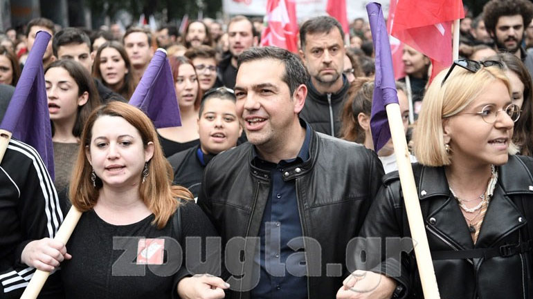 Ο Αλέξης Τσίπρας στην πορεία του Πολυτεχνείου