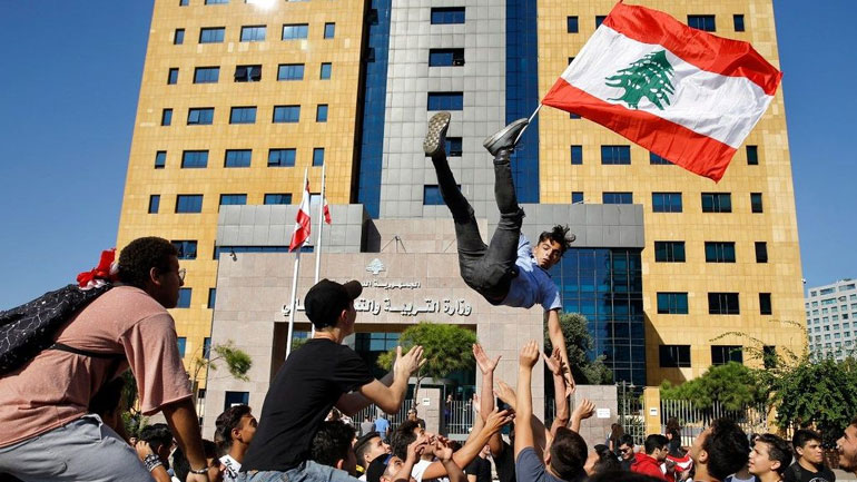 Λίβανος: Συνεχίζεται και τη Δευτέρα η απεργία στις τράπεζες