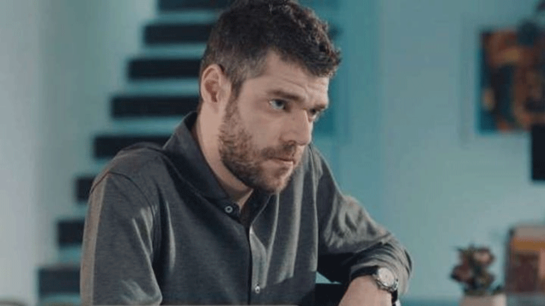 8 Λέξεις: Η Έρση δείχνει αποφασισμένη να τελειώνει μια για πάντα με τον Οδυσσέα