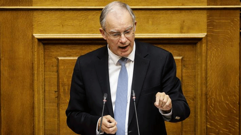 «Οι συνταγματικές αλλαγές μπορούν να φέρουν κυβερνητική σταθερότητα και αλληλεγγύη στους οικονομικά αδύναμους»