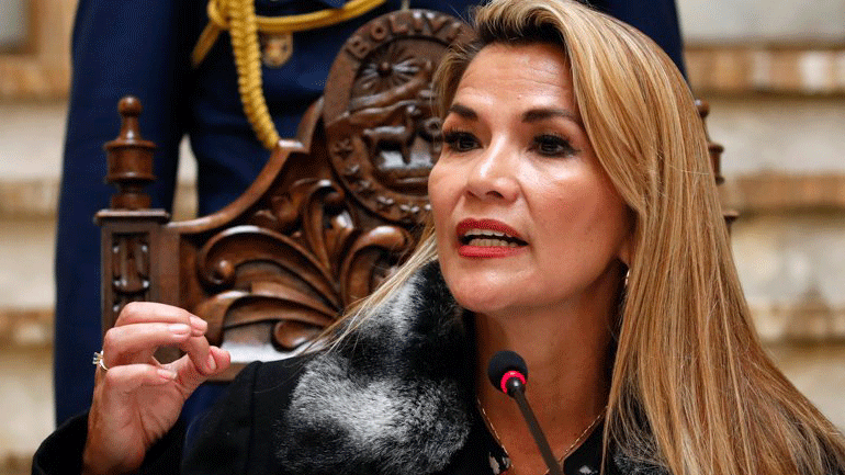 Βολιβία: Η μεταβατική πρόεδρος Άνιες ακύρωσε ένα ταξίδι λόγω απειλών για τη ζωή της