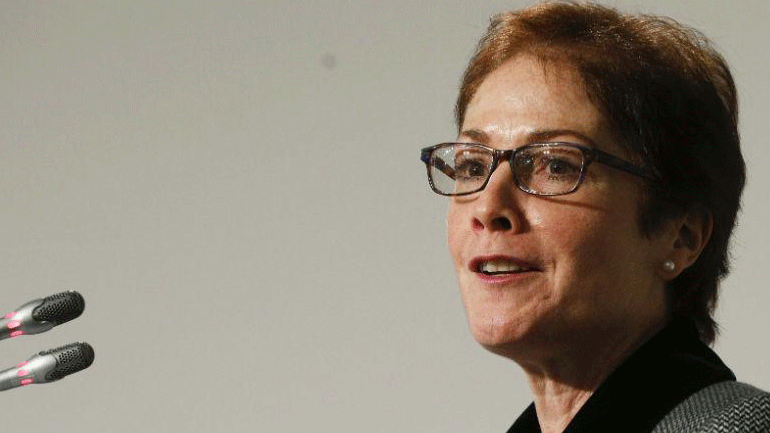 Ο Πομπέο απέφυγε να υπερασπιστεί την Μαρί Γιοβάνοβιτς μετά την επίθεση που δέχτηκε εκείνη από τον πρόεδρο Τραμπ