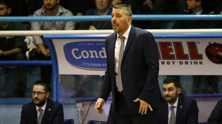 Παπαθεοδώρου: «Τρίτο παιχνίδι σε 6 ημέρες!»