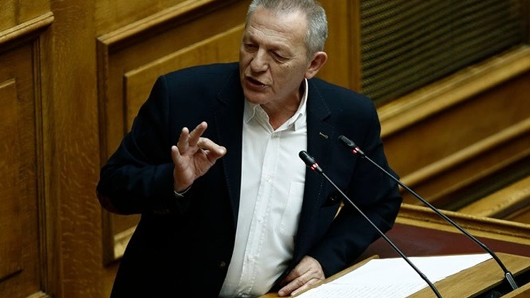 Παφίλης: Το αστικό Σύνταγμα «είναι σκληρό, ταξικό, αδίστακτο απέναντι στους εργαζόμενους και γαλαντόμο στο μεγάλο κεφάλαιο»