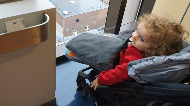 Την Πέμπτη ξεκινάει η θεραπεία του μικρού Παναγιώτη Ραφαήλ στη Βοστώνη