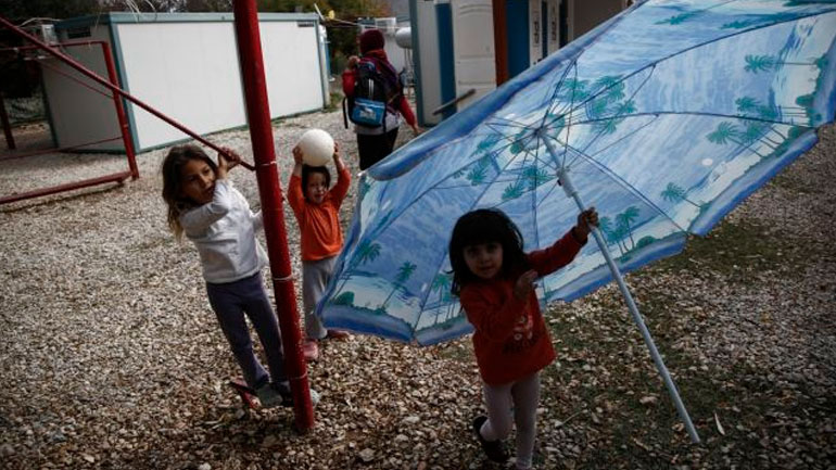 Σχεδόν 10.000 ασυνόδευτα παιδιά ζουν χωρίς έγγραφα στην Ισπανία