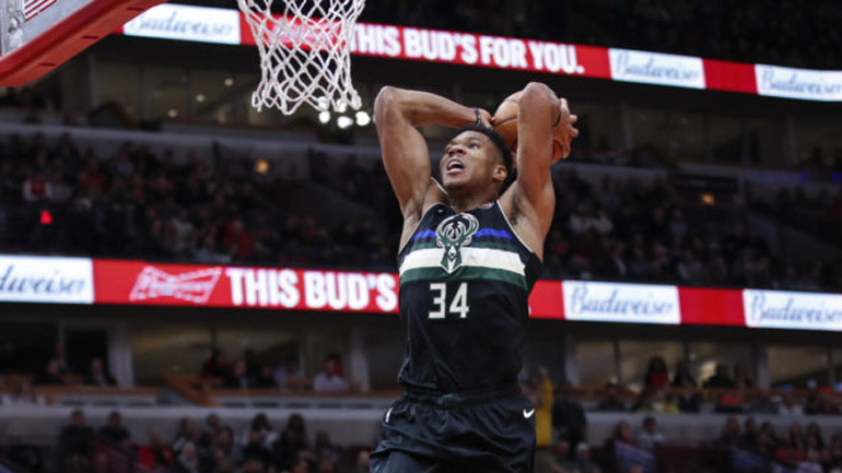 Το σόου του Γιάννη Αντετοκούνμπο στο Σικάγο