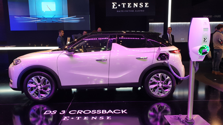 Τα ηλεκτρικά αυτοκίνητα θα εισβάλουν δυναμικά στην αγορά τους επόμενους μήνες (στη φωτό το DS3 Crossback e-tense)