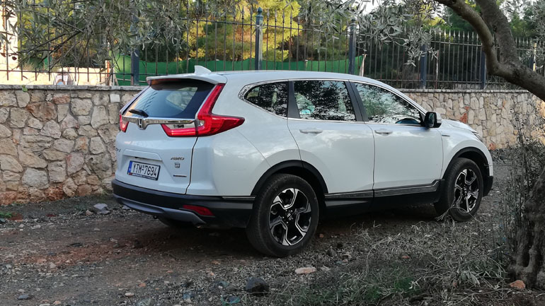 Η απόσταση του αμαξώματος από το έδαφος είναι στα 192 χλστ.