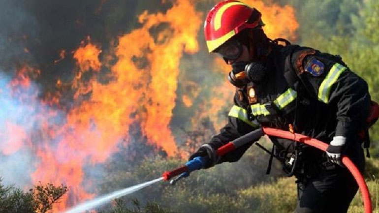Ηράκλειο: Φωτιά σε χορτολιβαδική έκταση στις Κορφές
