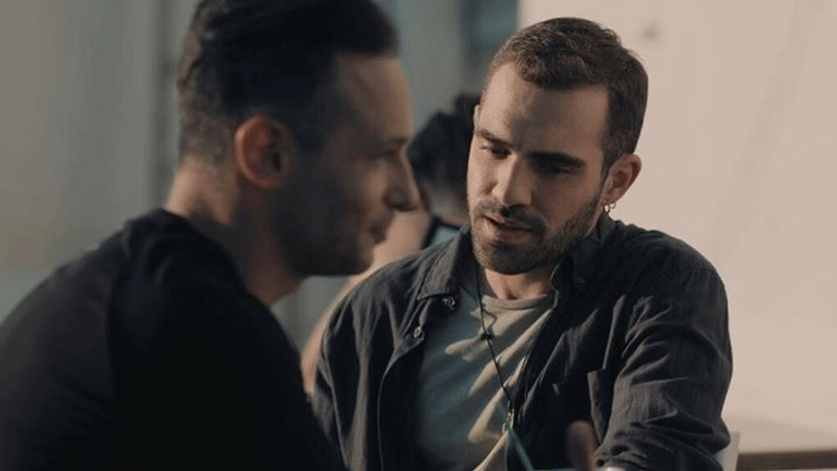 8 Λέξεις: Ο Άκης επισκέπτεται την Ηλιάνα στην ψυχιατρική κλινική