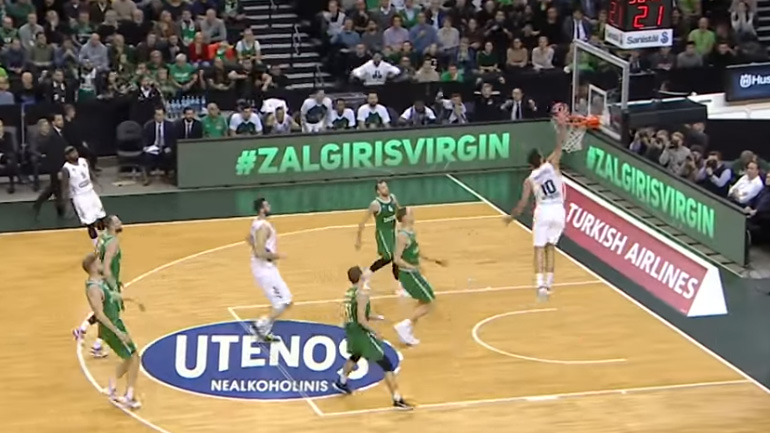 Εuroleague: Στην κορυφή του Top-10 το κάρφωμα του Παπαπέτρου μετά την ασίστ του Καλάθη