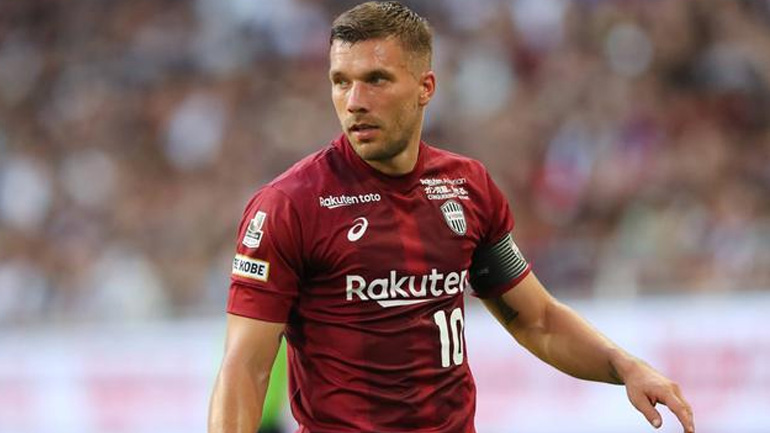 Ο Ποντόλσκι ολοκληρώνει την καριέρα του στην Πολωνία