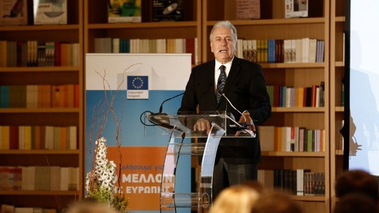 Αβραμόπουλος: Μεταναστευτικό και ασφάλεια δοκιμάζουν τις ευρωπαϊκές κυβερνήσεις