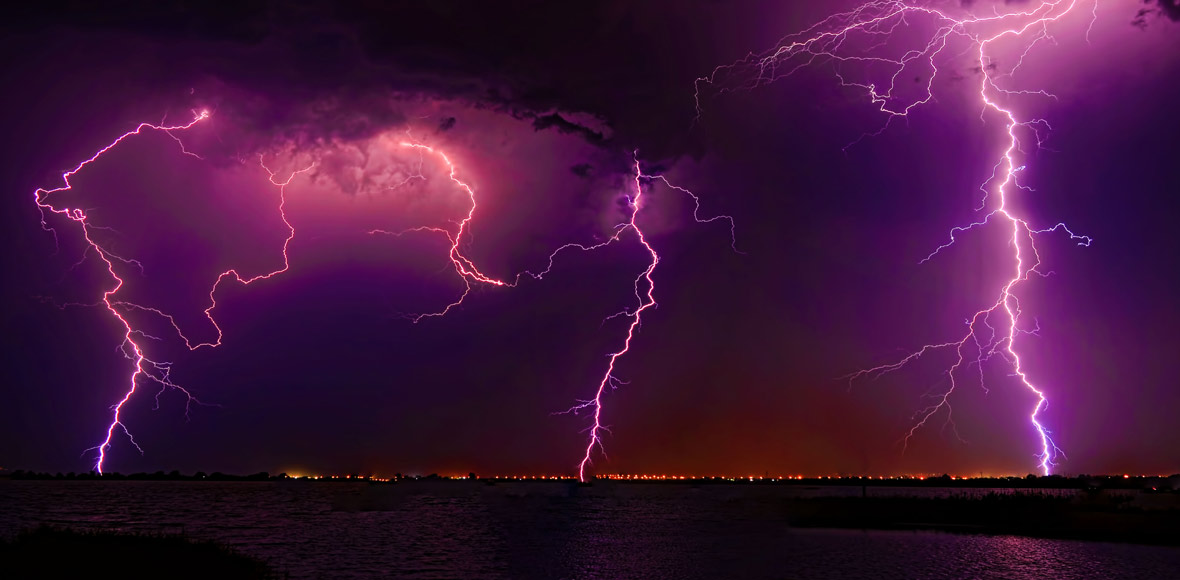 Αστραπές και βροντές