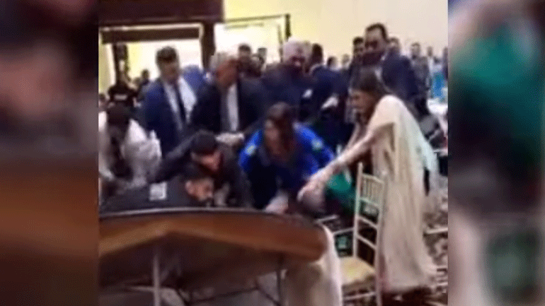 Άγριος καβγάς ξέσπασε σε γαμήλια δεξίωση – Η νύφη έπαιξε ξύλο