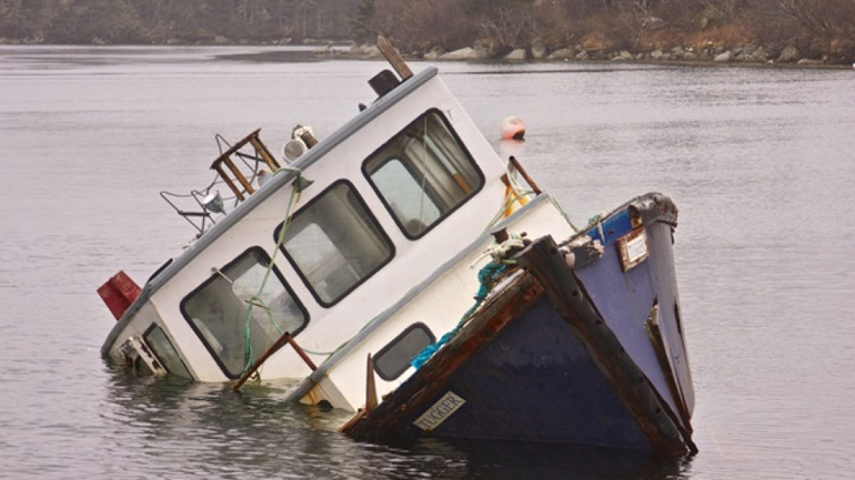 Μαρόκο: Δύο ψαράδες πνίγηκαν, άλλοι 14 αγνοούνται μετά τη βύθιση αλιευτικού