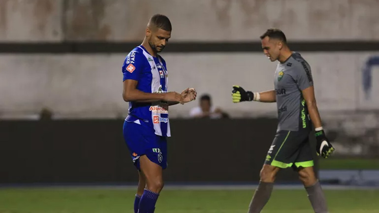 Πέναλτι για γέλια και για κλάματα!