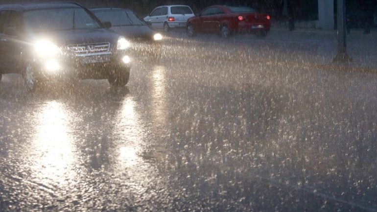 Έκκληση στους κατοίκους της Αττικής να αποφύγουν τις μετακινήσεις λόγω κακοκαιρίας