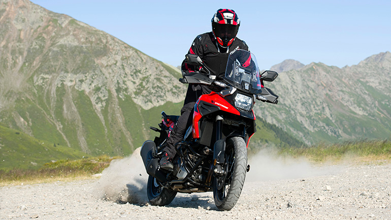 Suzuki V-Strom 1050/XT: Ηλεκτρονικός χιλιομετροφάγος