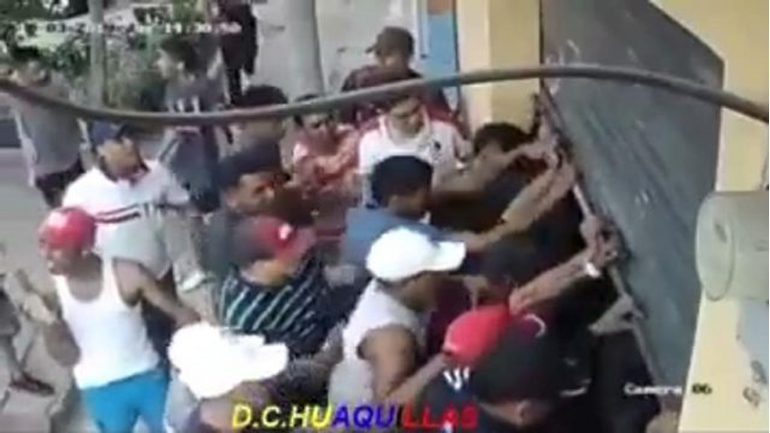 Έκαναν φύλλο και φτερό ένα κατάστημα ηλεκτρονικών