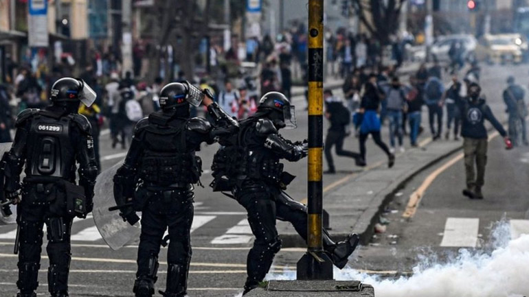 Κολομβία: Άρχισε «κοινωνικός διάλογος» για τον τερματισμό των κινητοποιήσεων