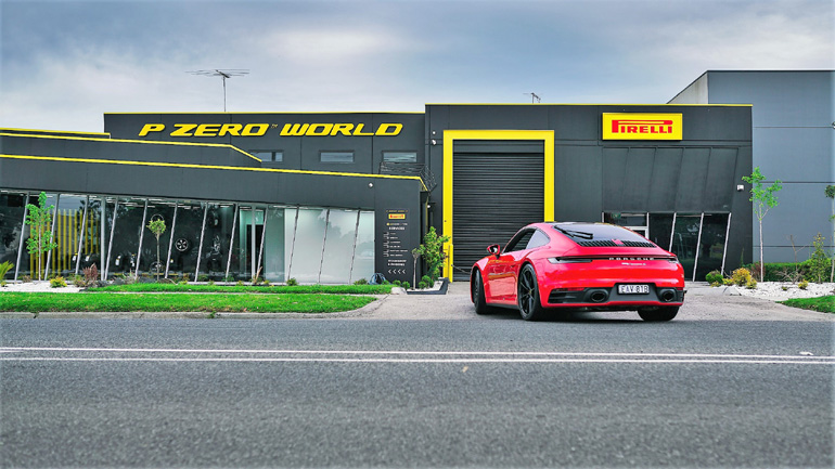 Η εξωτερική όψη του Pirelli P Zero World στη Μελβούρνη