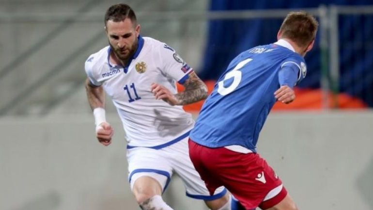 Μπαρσεγκιάν: «Εξετάζω τη μεταγραφή μου στην ΑΕΚ»