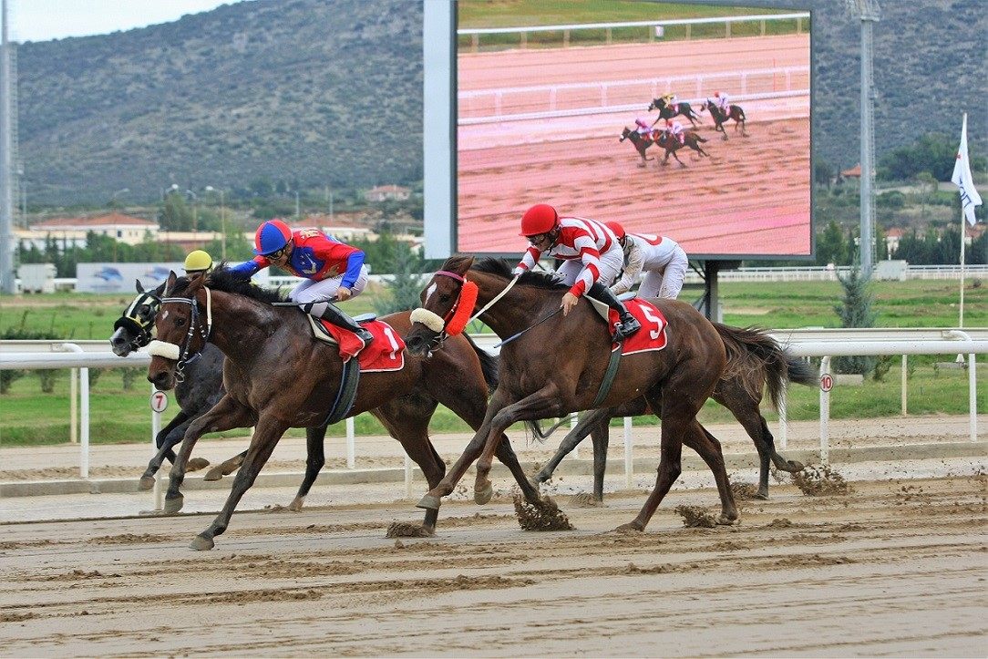 Δυνατές μάχες στο Markopoulo Park
