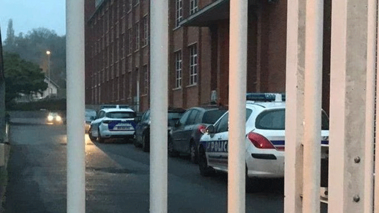 Γαλλία: Μαθήτρια αυτοπυρπολήθηκε και πήδηξε από παράθυρο του σχολείου της