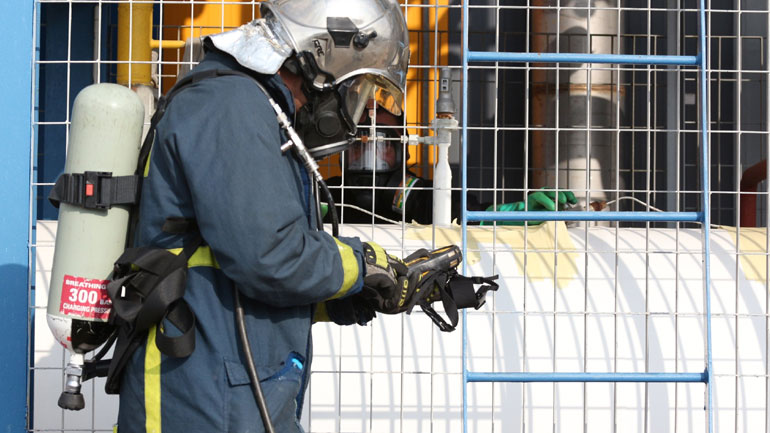 Υπαρχηγός Πυροσβεστικής: «Κινδύνευσαν άνθρωποι στην Κινέτα – Δύο άτομα μεταφέρθηκαν σε νοσοκομείο»