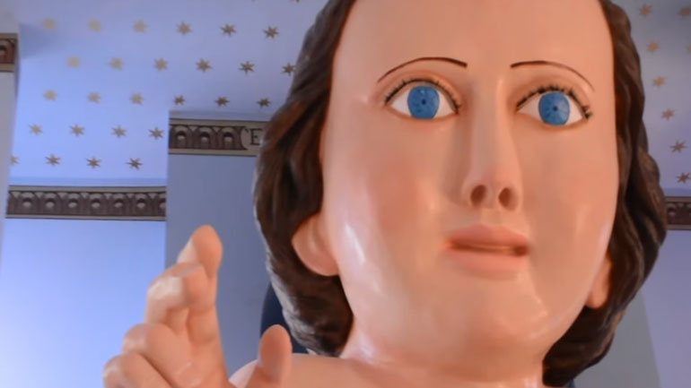 Το μεγαλύτερο γλυπτό θείου βρέφους στον κόσμο έχει ύψος 6,5 μ.